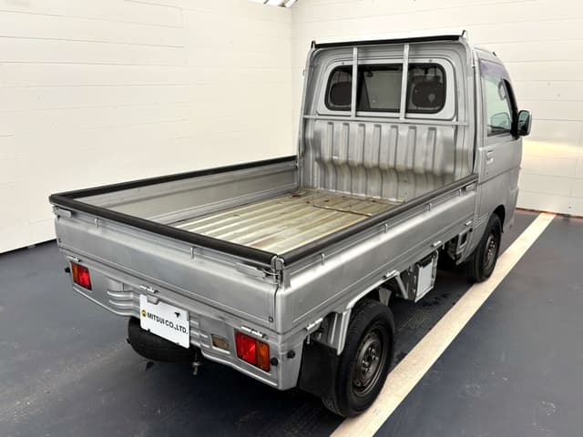2001 Daihatsu Hijet JDM car for sale — photo 5 of 25