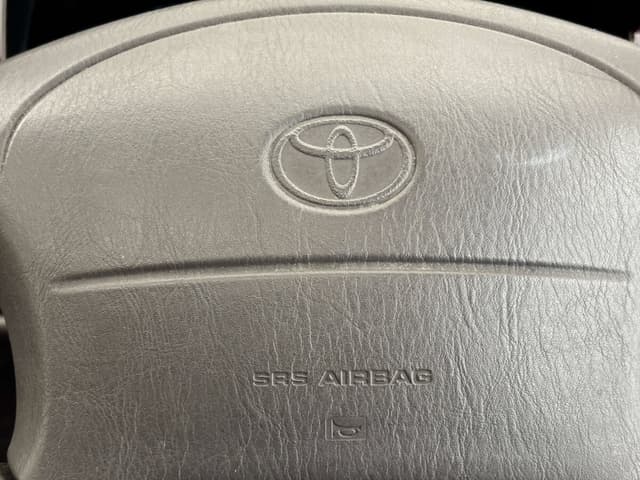 1997 Toyota HiAce JDM car for sale — photo 8 of 25
