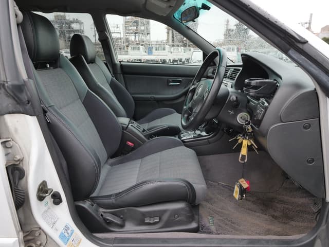 1999 Subaru Legacy JDM car for sale — photo 17 of 25