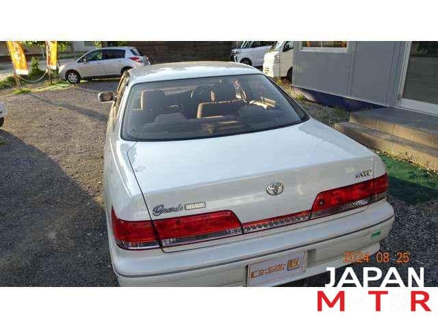 1999 Toyota Mark II JDM car for sale — photo 2 of 14