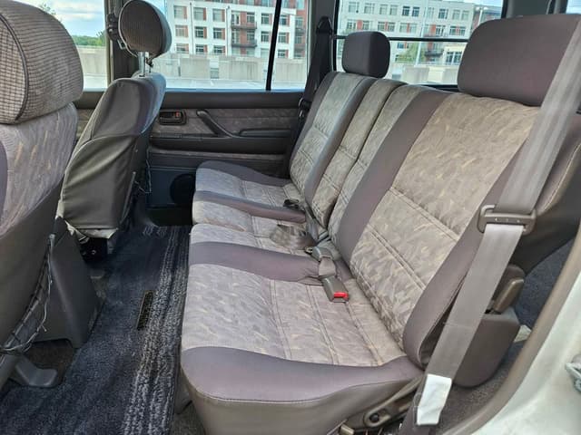 1996 Toyota Land Cruiser JDM car for sale — photo 10 of 17