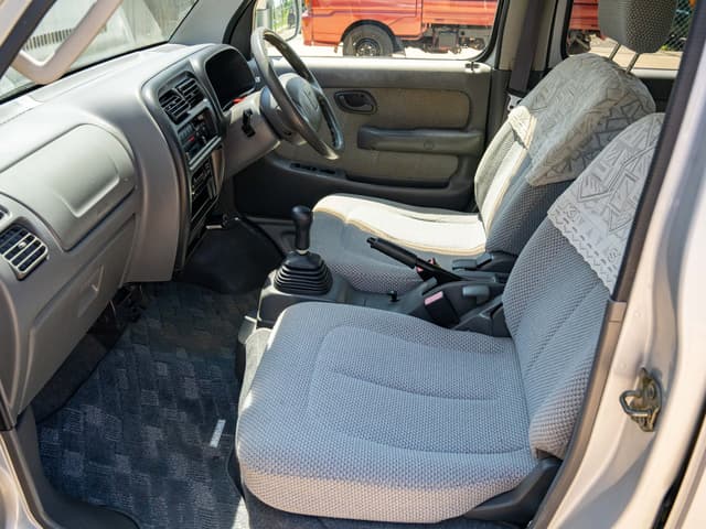 1999 Suzuki Every JDM car for sale — photo 12 of 16