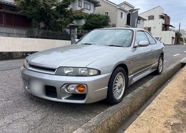 1997 Nissan Skyline JDM car for sale — photo 3 of 5