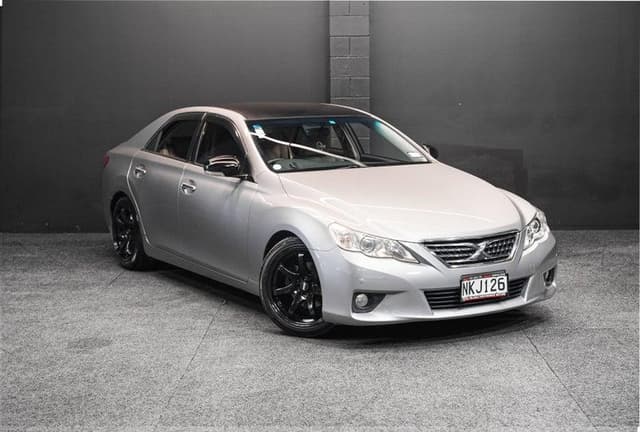 2011 Toyota Mark X JDM car for sale — photo 6 of 18