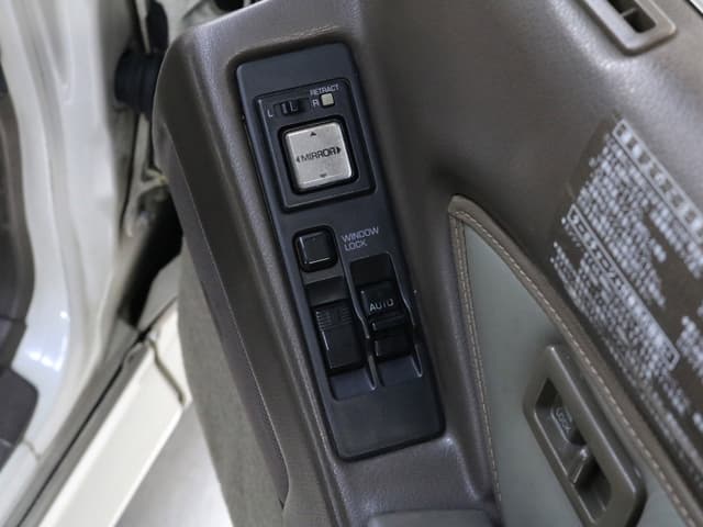 1989 Toyota Soarer JDM car for sale — photo 21 of 25