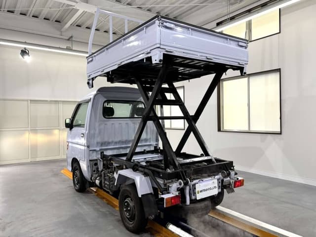 1997 Daihatsu Hijet JDM car for sale — photo 3 of 6