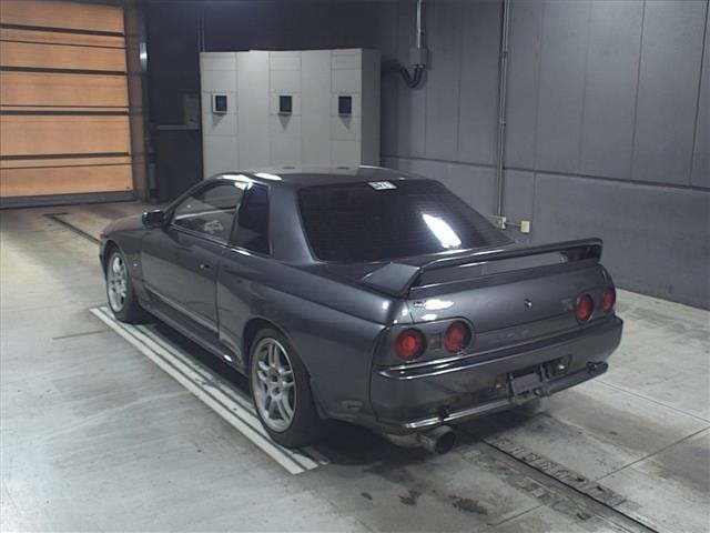 1993 Nissan Skyline JDM car for sale — photo 2 of 7
