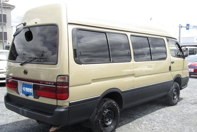 2002 Toyota HiAce JDM car for sale — photo 4 of 20