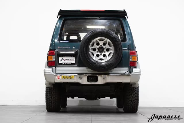 1996 Mitsubishi Pajero JDM car for sale — photo 7 of 25