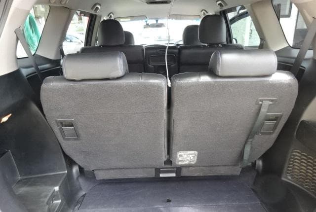 2011 Honda Odyssey JDM car for sale — photo 18 of 25