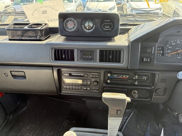 1997 Mitsubishi Delica JDM car for sale — photo 9 of 10