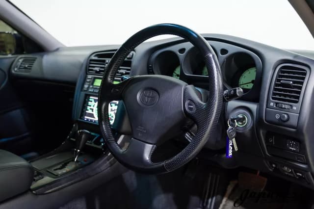 1997 Toyota Aristo JDM car for sale — photo 13 of 25