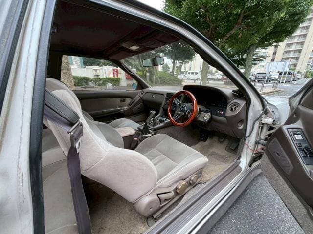 1989 Toyota Soarer JDM car for sale — photo 6 of 9