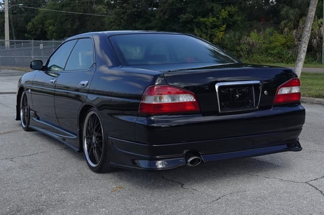 2001 Nissan Laurel JDM car for sale — photo 7 of 20