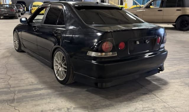 2000 Toyota Altezza JDM car for sale — photo 14 of 25