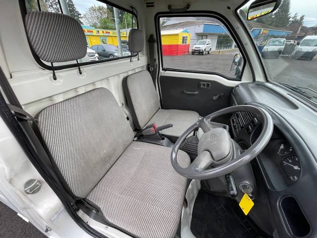 1998 Daihatsu Hijet JDM car for sale — photo 20 of 25