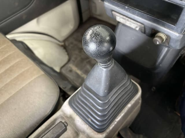 1993 Mitsubishi Minicab JDM car for sale — photo 12 of 25