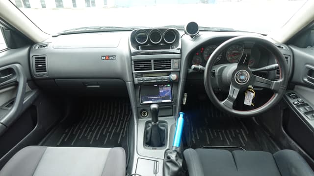 2000 Nissan Skyline JDM car for sale — photo 2 of 12