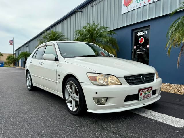 1999 Toyota Altezza JDM car for sale — photo 12 of 19