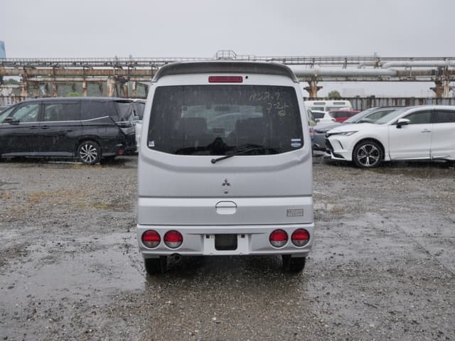 2002 Mitsubishi Town Box JDM car for sale — photo 6 of 25