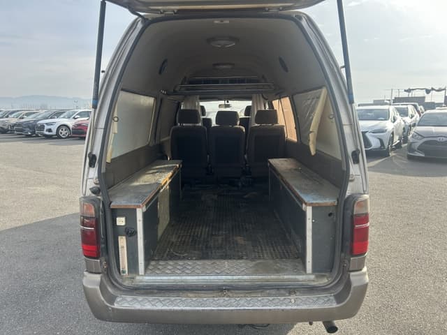 1996 Toyota HiAce JDM car for sale — photo 17 of 25