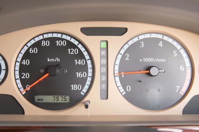 2001 Nissan Presage JDM car for sale — photo 13 of 22