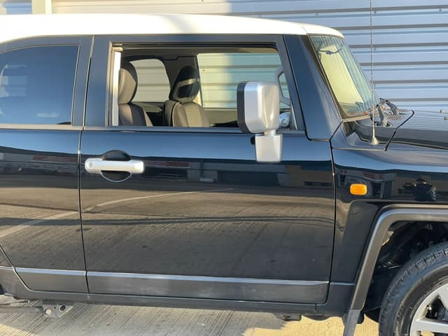 2012 Toyota Fj Cruiser JDM car for sale — photo 20 of 25