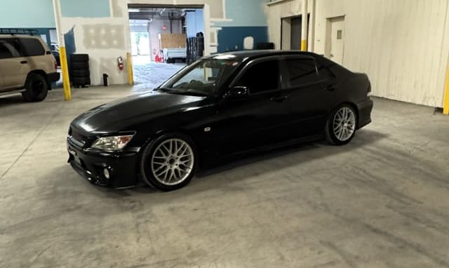 2000 Toyota Altezza JDM car for sale — photo 19 of 25