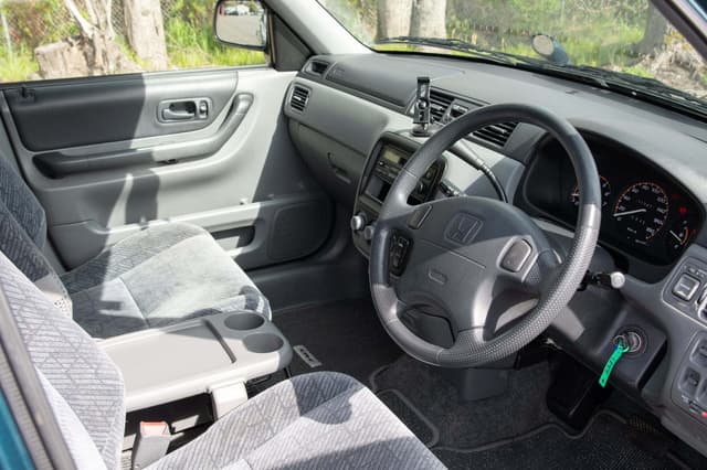 1998 Honda CR-V JDM car for sale — photo 10 of 16