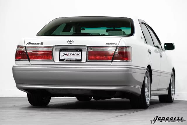 1999 Toyota Crown JDM car for sale — photo 8 of 25