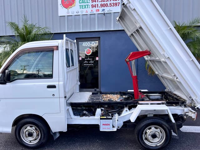 1998 Daihatsu Hijet JDM car for sale — photo 8 of 18