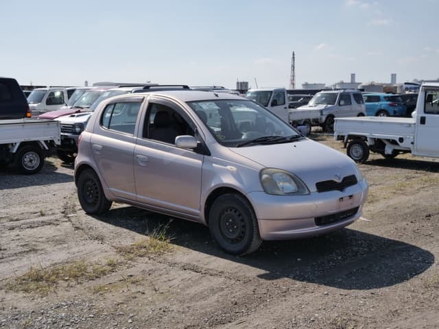 1999 Toyota Vitz JDM car for sale — photo 3 of 25