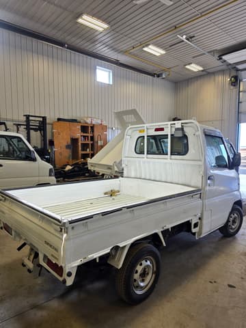 2001 Mitsubishi Minicab JDM car for sale — photo 12 of 19