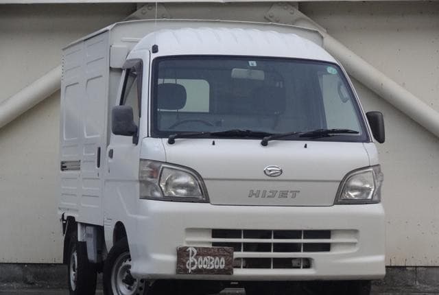 2010 Daihatsu Hijet JDM car for sale — photo 4 of 20