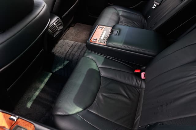2000 Toyota Celsior JDM car for sale — photo 12 of 25