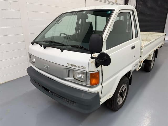 1996 Toyota Townace JDM car for sale — photo 6 of 25
