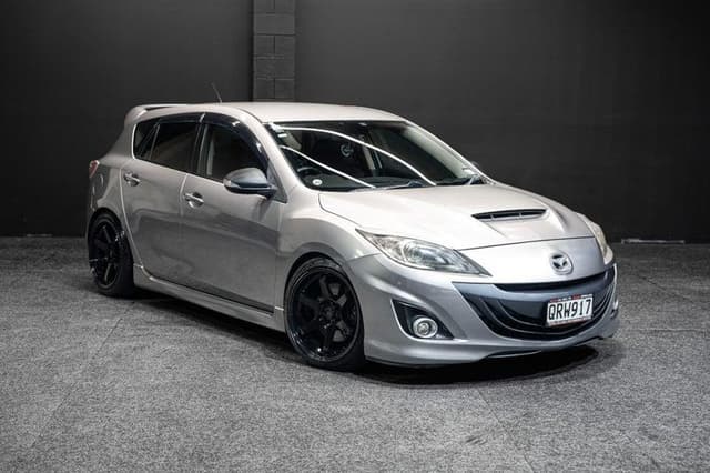 2010 Mazda Axela JDM car for sale — photo 5 of 12