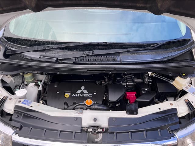 2007 Mitsubishi Delica JDM car for sale — photo 17 of 17