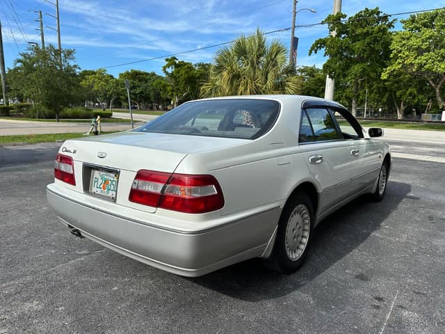 1996 Nissan Cima JDM car for sale — photo 9 of 25