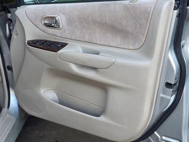 2000 Mazda Premacy JDM car for sale — photo 3 of 25