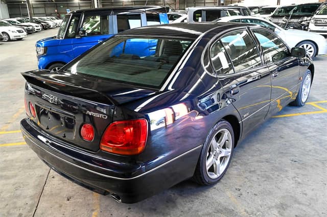 2001 Toyota Aristo JDM car for sale — photo 11 of 20