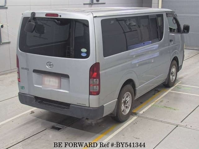 2006 Toyota HiAce JDM car for sale — photo 2 of 8