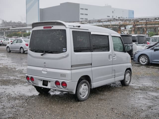 2002 Mitsubishi Town Box JDM car for sale — photo 5 of 25
