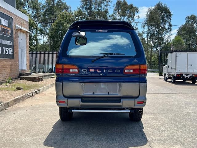 1997 Mitsubishi Delica JDM car for sale — photo 7 of 10