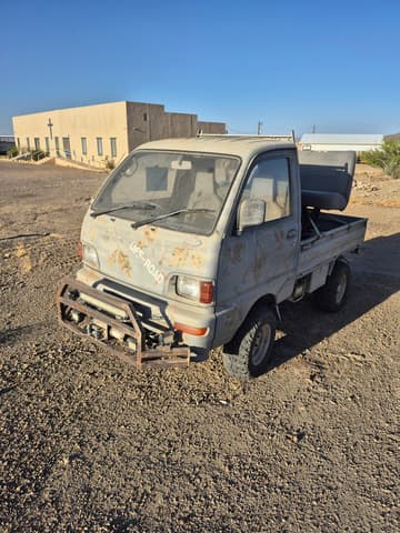 1993 Mitsubishi Minicab JDM car for sale — photo 2 of 5