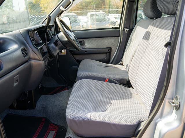 1999 Daihatsu Hijet JDM car for sale — photo 10 of 12