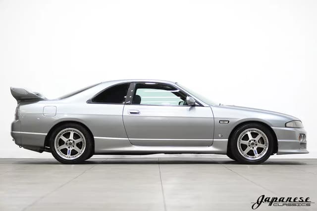 1997 Nissan Skyline JDM car for sale — photo 5 of 25