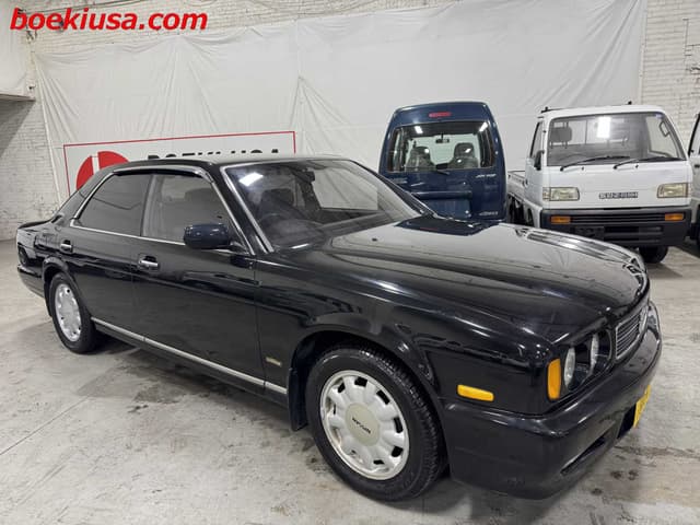 1992 Nissan Cedric JDM car for sale — photo 10 of 25