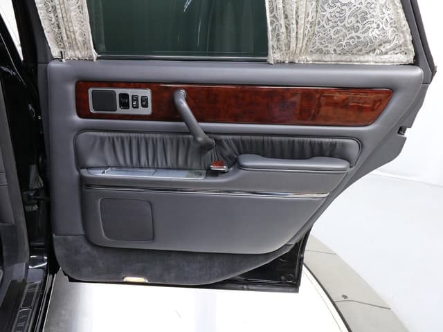 1997 Toyota Century JDM car for sale — photo 21 of 25