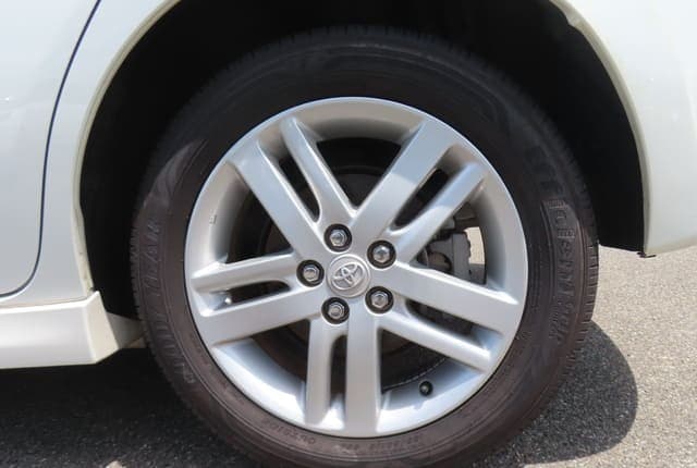 2011 Toyota JDM car for sale — photo 10 of 25